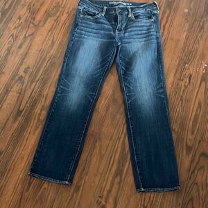 American Eagle Outfitters Straight Super Stretch jeans. Size 10 Short